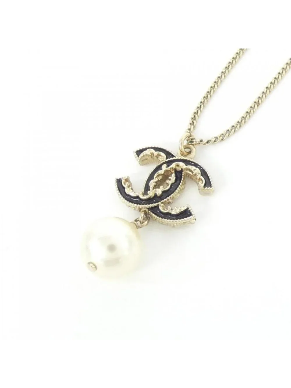 Chanel Necklace Gold